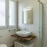 Terrazza Arrighi شقة لوكا